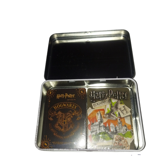 New Harry Potter Special Edition Playing Card Set 2 Decks + Case - Picture 3 of 3